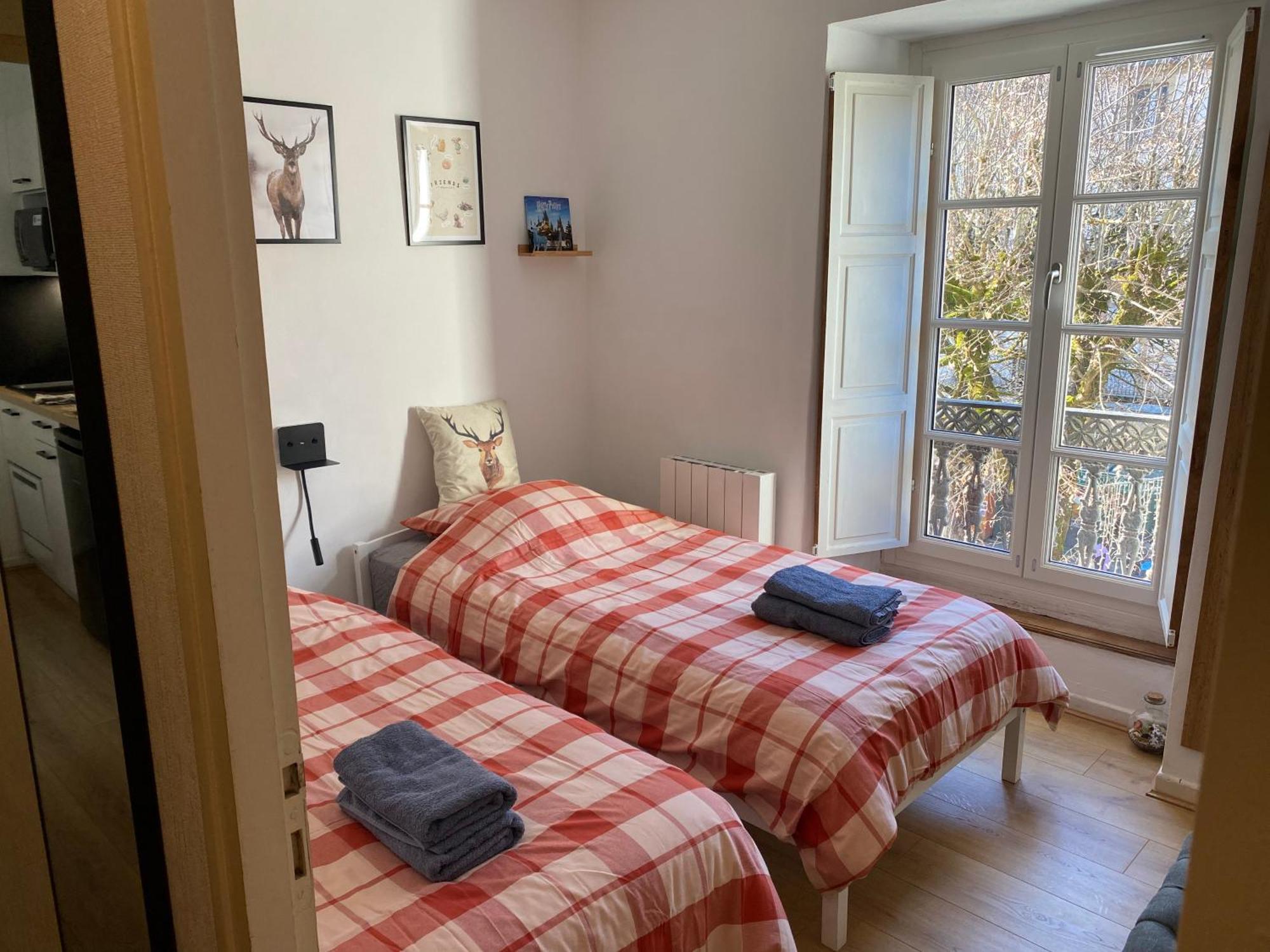 Bagnères-de-Luchon Au 47 Allees D'Etigny - Central & Standing - Avec Parking - Linge De Lit Et De Toilette Inclus מראה חיצוני תמונה